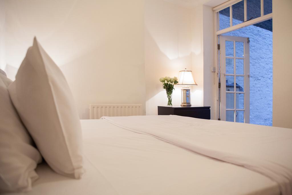 Victoria Station Apartment ลอนดอน ภายนอก รูปภาพ