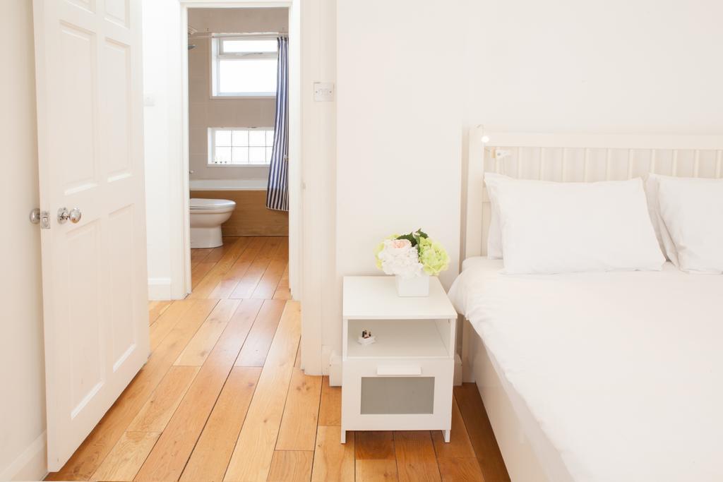 Victoria Station Apartment ลอนดอน ภายนอก รูปภาพ