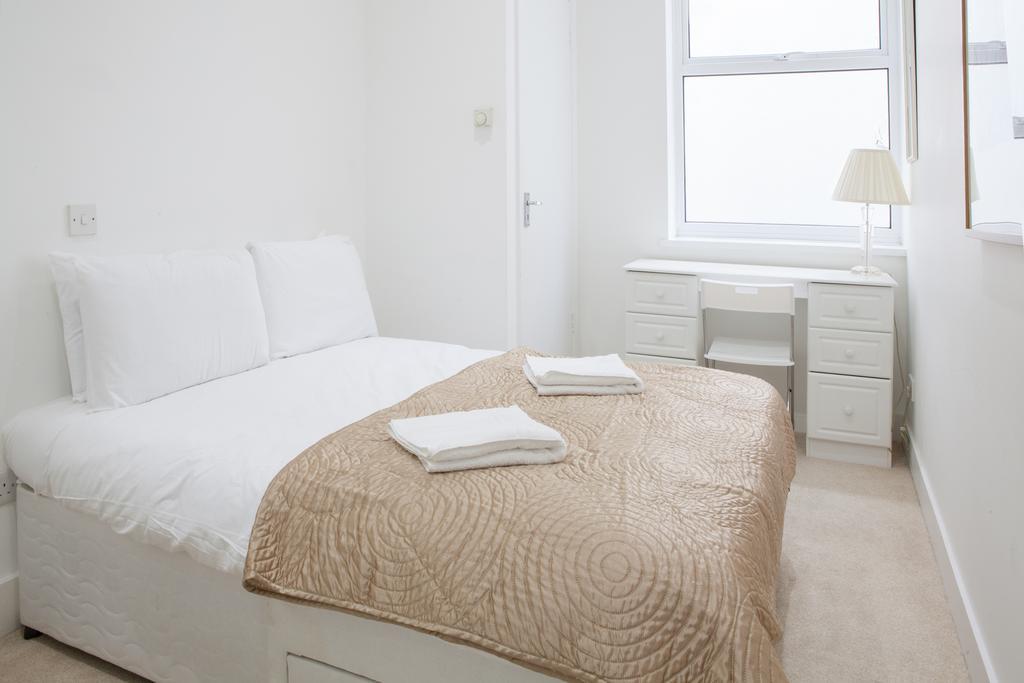 Victoria Station Apartment ลอนดอน ภายนอก รูปภาพ