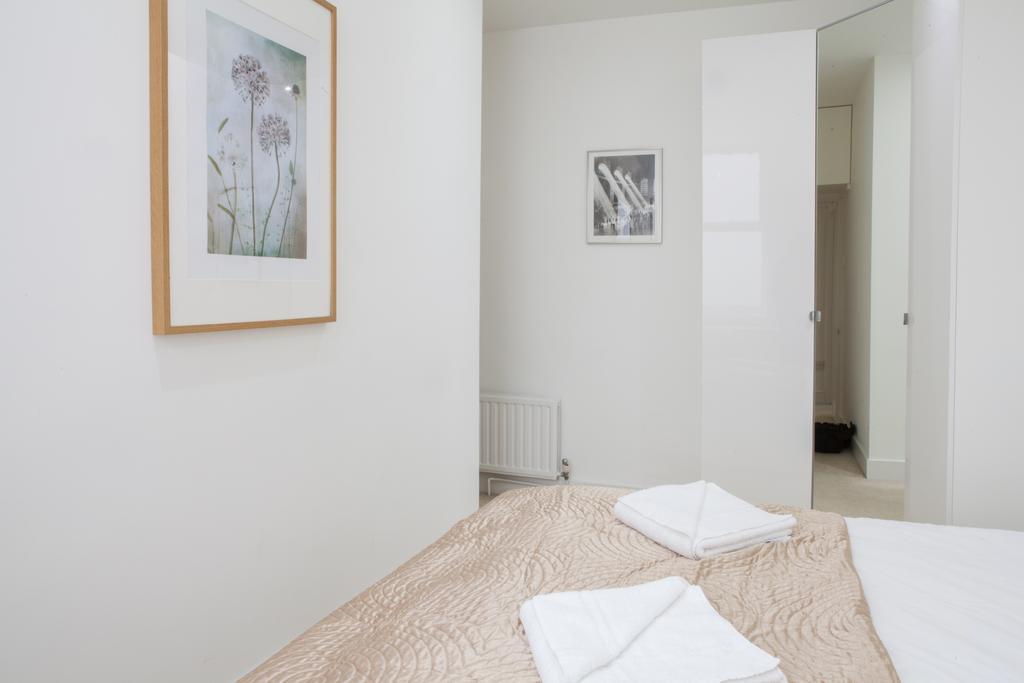 Victoria Station Apartment ลอนดอน ภายนอก รูปภาพ