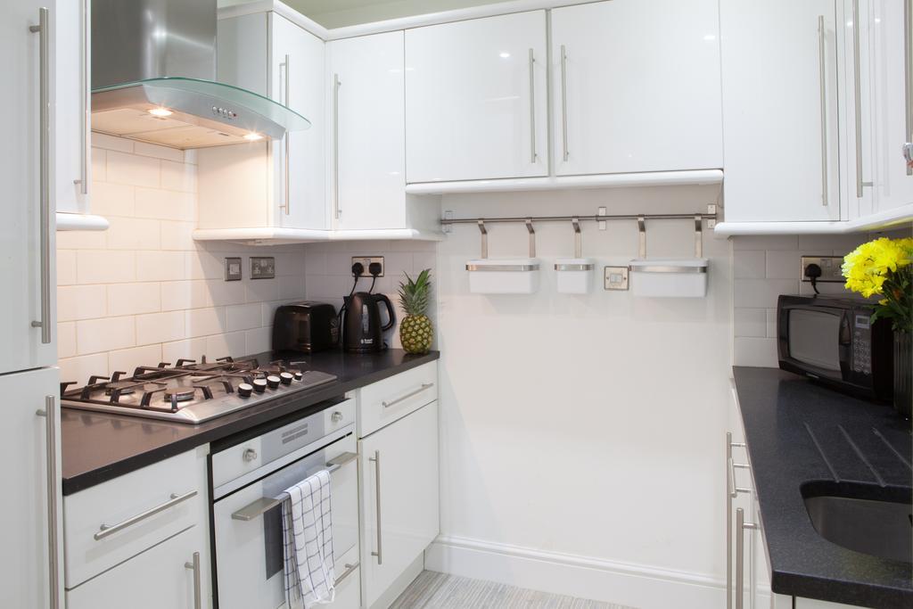 Victoria Station Apartment ลอนดอน ภายนอก รูปภาพ