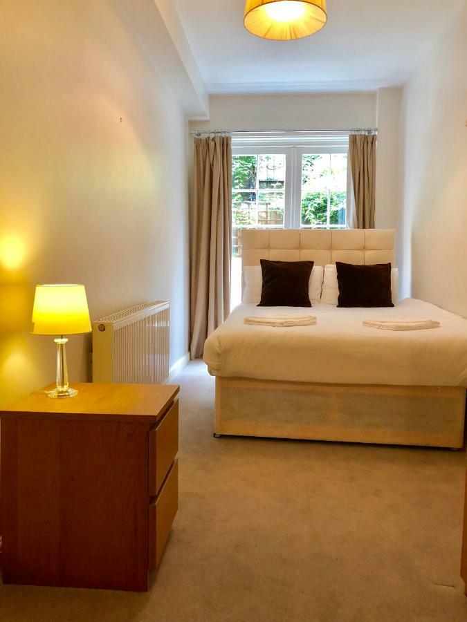 Victoria Station Apartment ลอนดอน ภายนอก รูปภาพ